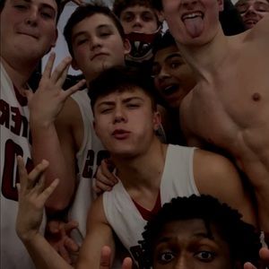 Meet your Posher, Hunter